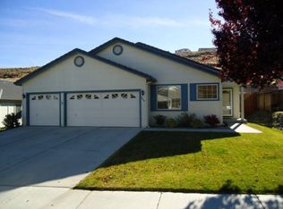 4570 Goodwin Rd, Sparks, NV 89436