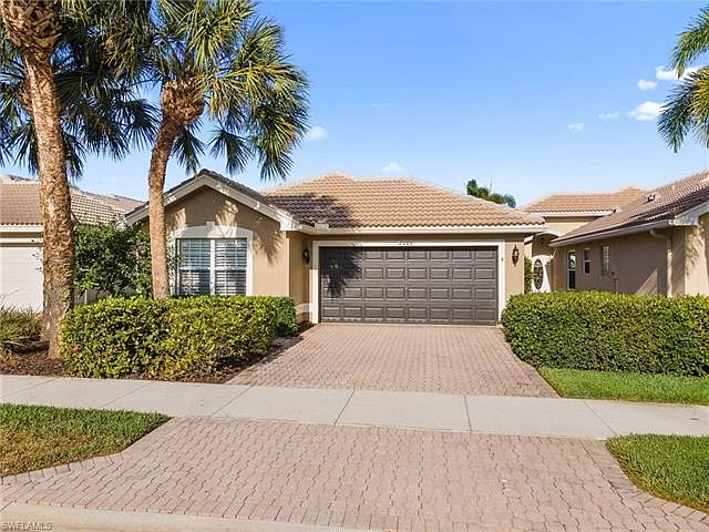 1st image of 2065 Painted Palm Dr