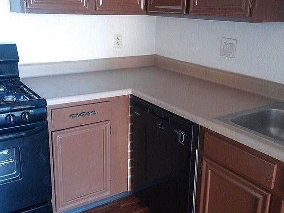 2nd image of 825 S Telshor Blvd APT 36