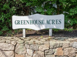 22 Carnation Cir #C, Reading, MA 01867