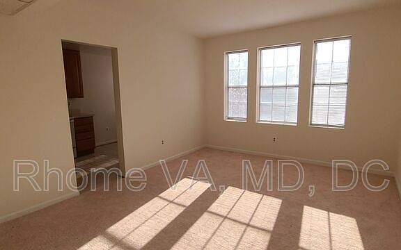 5th image of 1811 Key Blvd APT 530