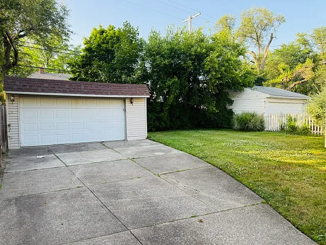 4021 Silsby Rd — Photo 25