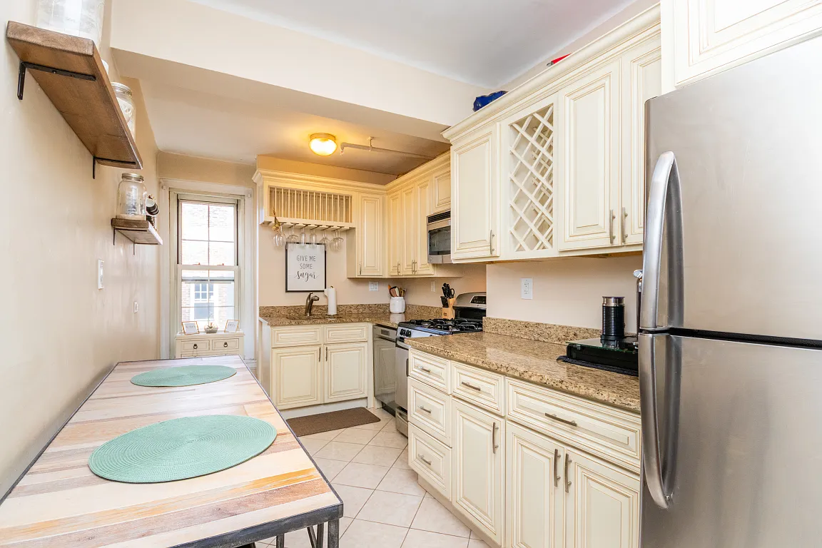 1 bed, 722 sqft, $2,800 — Photo 4