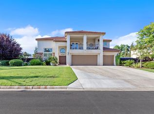 2559 Rall Ave, Clovis, CA 93611