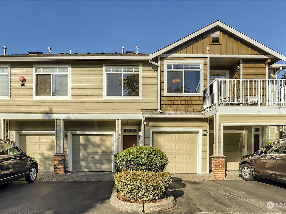 1st image of 706 241st Ln SE #6