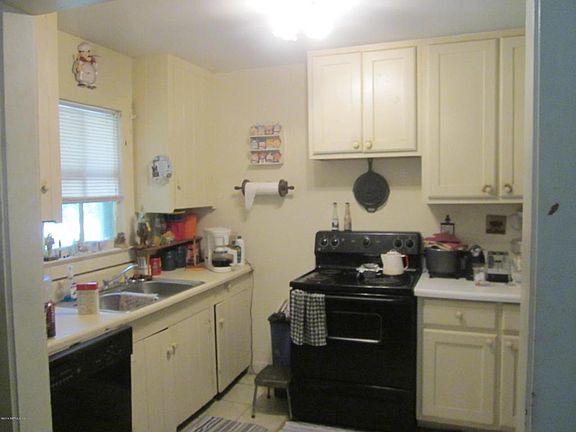 3rd image of 108 N Maryland Ave E
