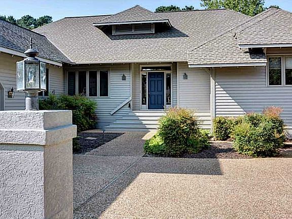 3rd image of 108 Ellinson Ct