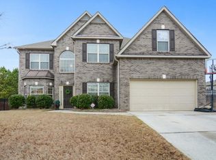 924 Southfork Dr, Loganville, GA