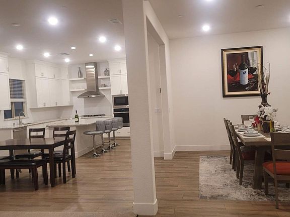 4th image of 2204 Longrus Place