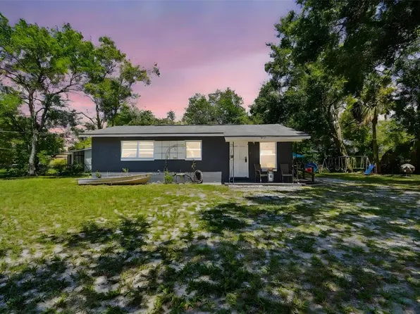 1615 Jefferson Dr, Mount Dora, FL 32757