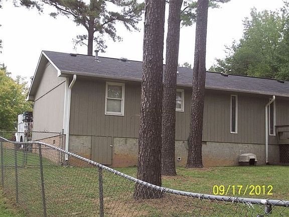 5th image of 160 Winston Dr