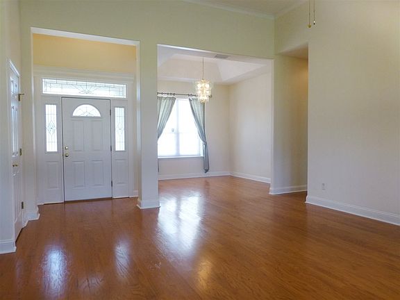 5th image of 144 Cacique Dr