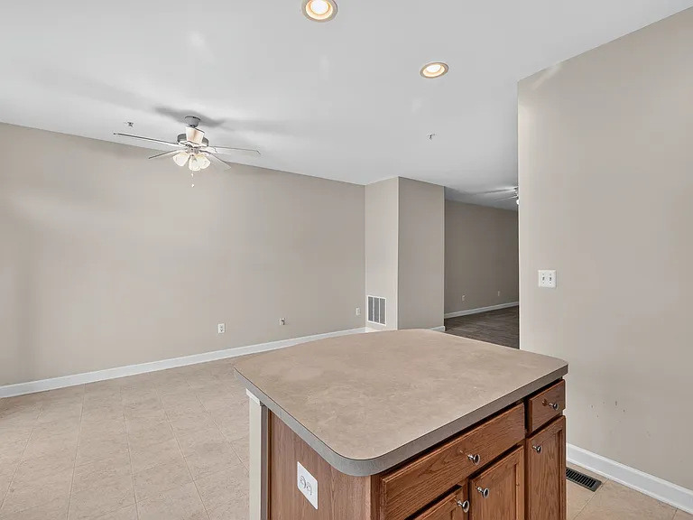 13013 Saint Clair Rd — Photo 10