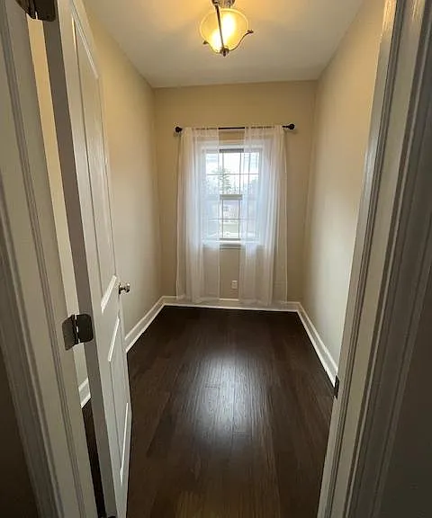 Bonus Room for Office/Pantry, etc.