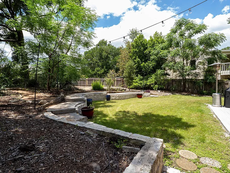 2110 Wychwood Dr — Photo 34