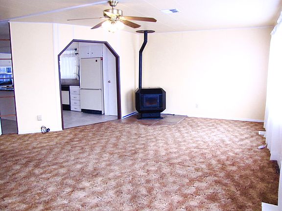 3rd image of 25 Valencia Dr