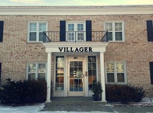 601 17th Ave N APT 24, Hopkins, MN 55305