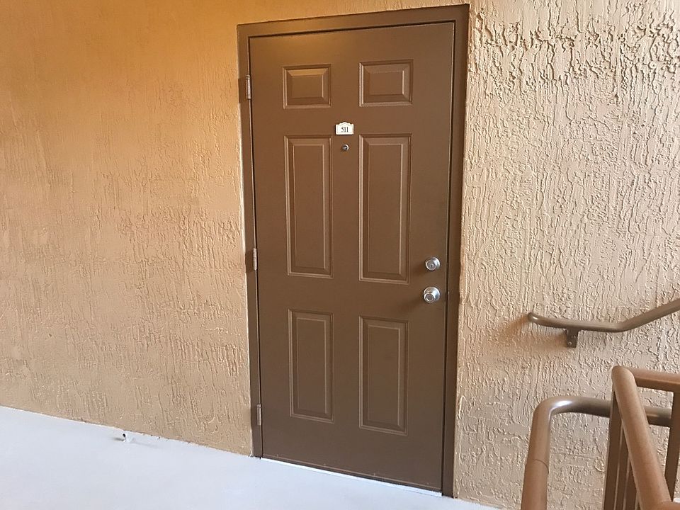 2nd image of 511 Villa Cir
