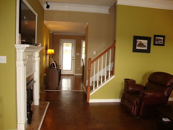3rd image of 172 Jabez Dr