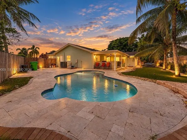4325 NW 95th Ter, Sunrise, FL 33351
