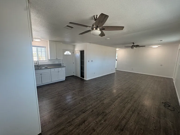 34733 Wilshire Rd — Photo 3