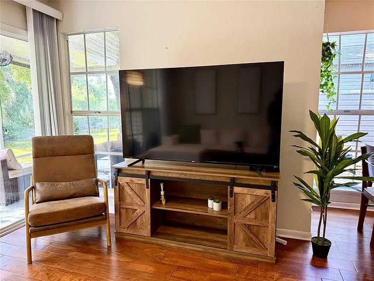 6905 Lake Place Ct — Photo 5