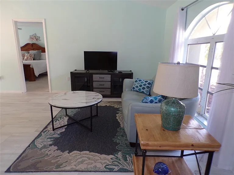15624 Hennipen Cir — Photo 4