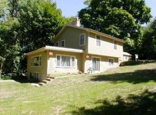 1020 Robertson Rd, South Elgin, IL 60177