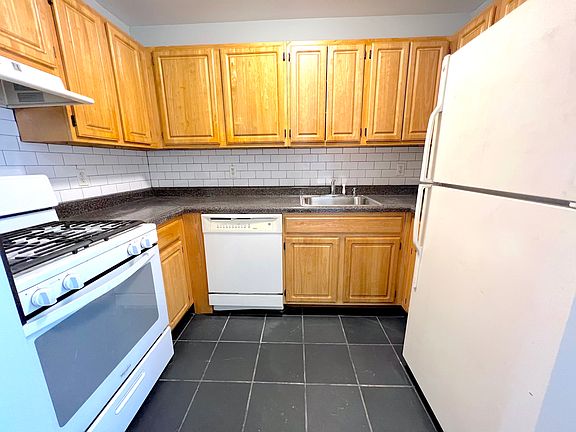 4th image of 49 W 127th St APT 2