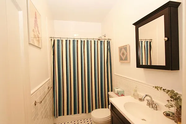 Rented by Corcoran | media 15