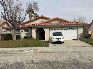 2523 W Avenue K10, Lancaster, CA 93536