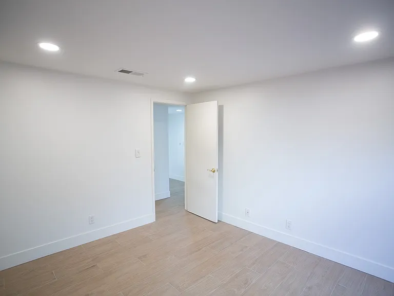 26781 Avenida Las Palmas — Photo 9
