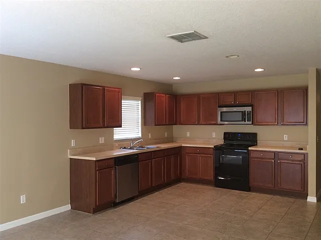 15460 Perdido Dr — Photo 4