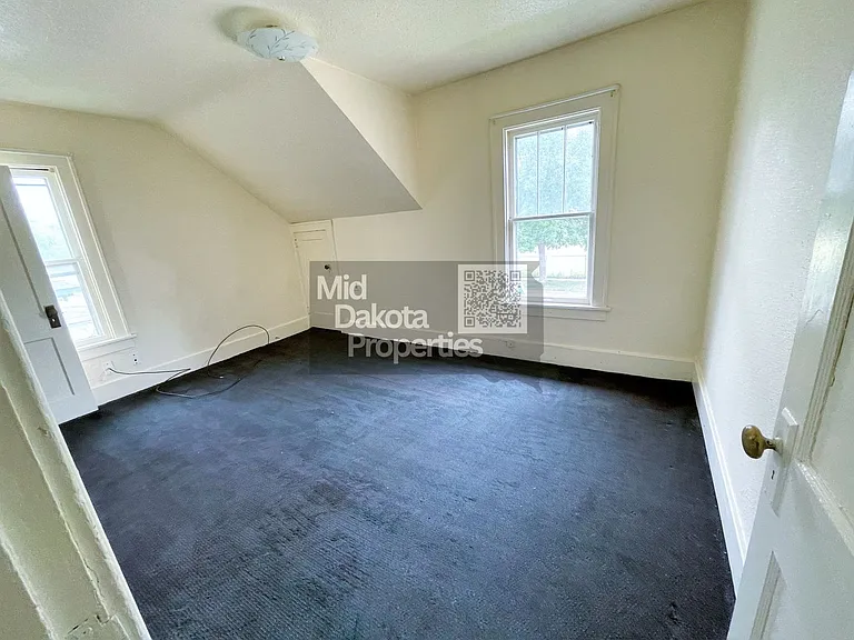 211 & 213 N Edmunds St — Photo 7