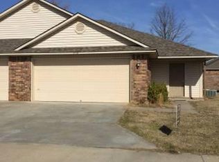 1703 Hanson Dr, Lavaca, AR 72941