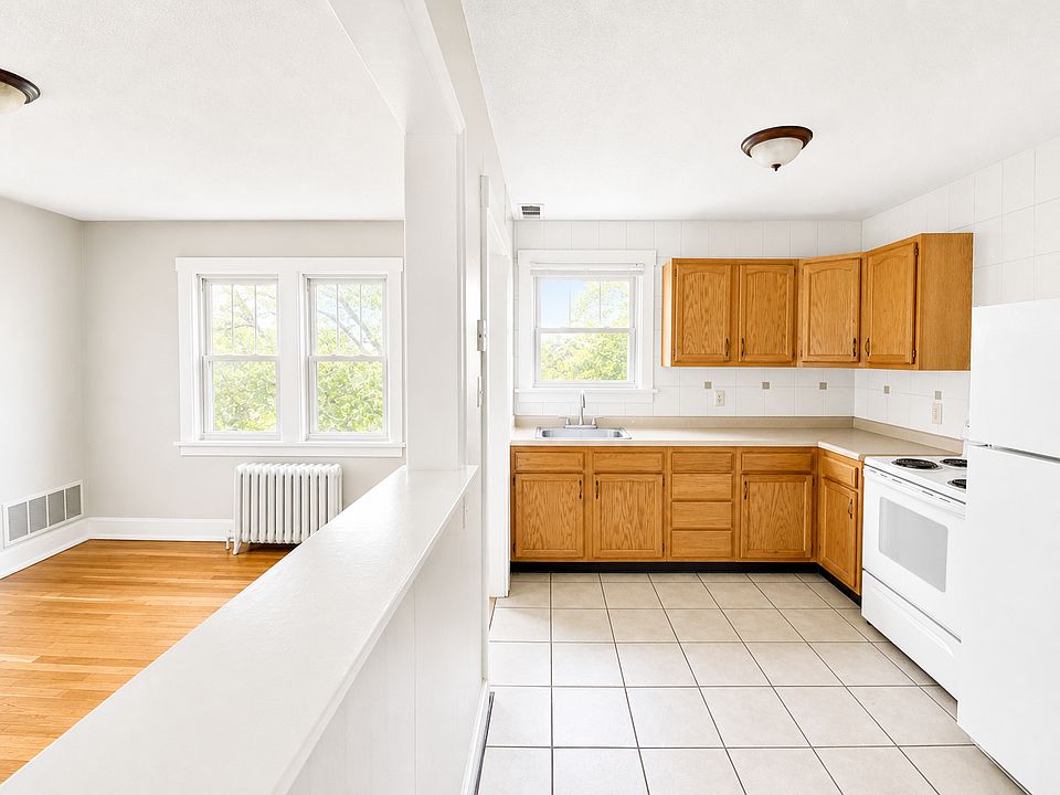 1st image of 1690 Potomac Ave
