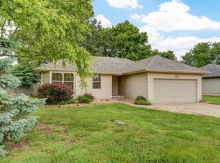 217 Arrowhead Rd, Willard, MO 65781
