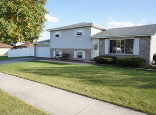 9063 170th St, Orland Hills, IL 60487