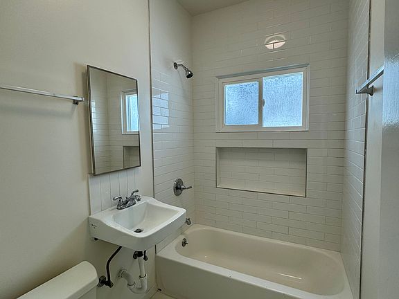3rd image of 121 N La Peer Dr #2