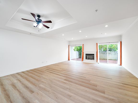 2nd image of 900 Arcadia Ave Unit 3