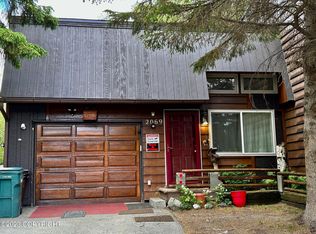 2069 Stonegate Cir, Anchorage, AK 99515