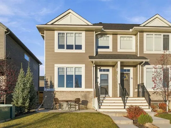 18 SE Willow Mews, Cochrane, AB T4C 0X9