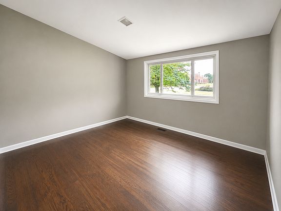 5th image of 1914 Witherbee Dr