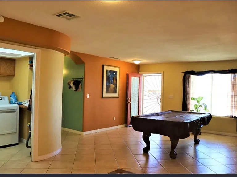 7518 Redwood Ave — Photo 13