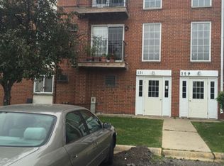 131 Elk St #231, Carol Stream, IL 60188