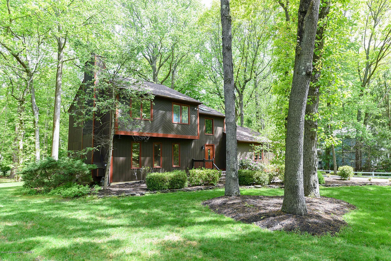 206 Yale Dr photo 1