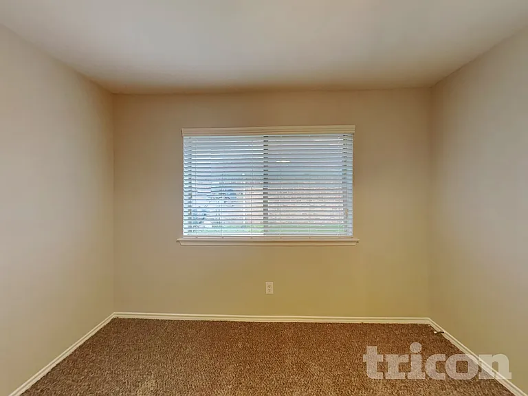 117 Magnolia St — Photo 9