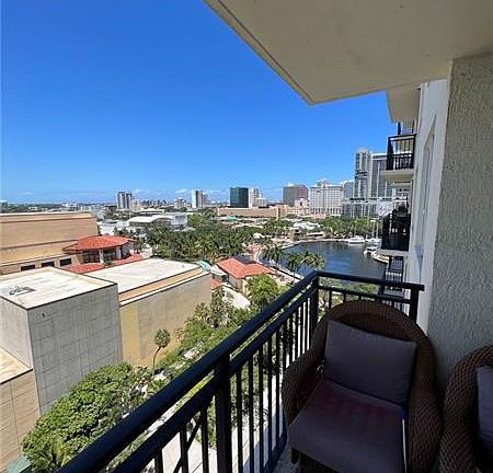 2nd image of 610 W Las Olas Blvd #1215
