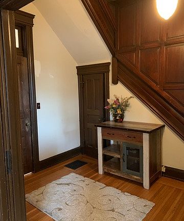 4th image of 3835 Burwood Ave #1