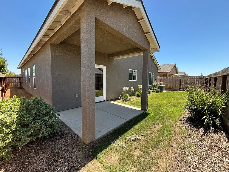 30769 Ashland Rd — Photo 9